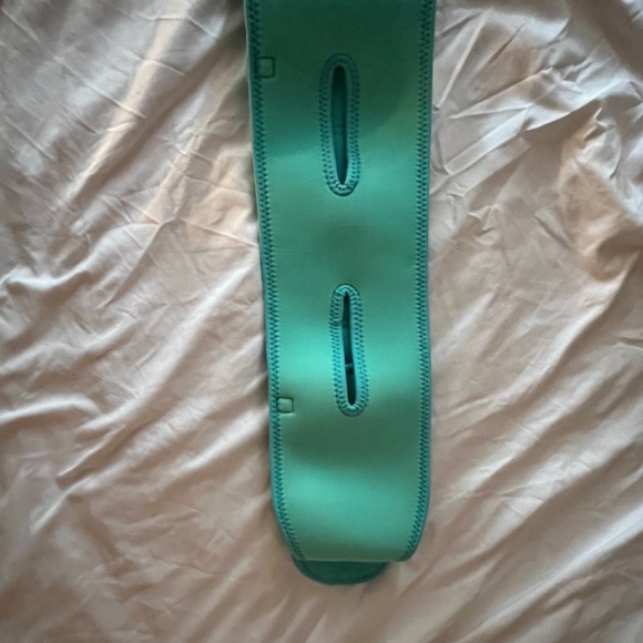 LaVie Breast Pumping Bra PumpStrap - Picture 5 of 6